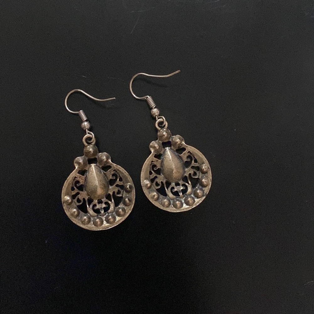 Earrings - Picture 2 of 2